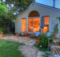 The Avenue at Montville Luxury Cottage - Kalgoorlie Accommodation