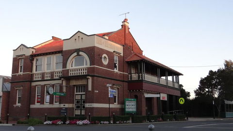 The Bank B&B West Wyalong - Kalgoorlie Accommodation 0