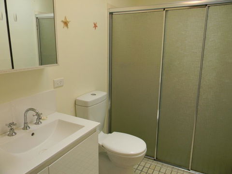 The Beach House - Kalgoorlie Accommodation 2