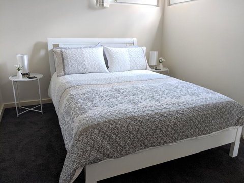 The Beach House - Kalgoorlie Accommodation 3