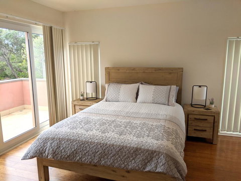 The Beach House - Kalgoorlie Accommodation 2