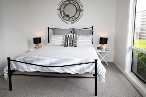 The Beach House - Point Turton - Kalgoorlie Accommodation 3