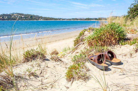 Aqua Beachfront! - Kalgoorlie Accommodation 8
