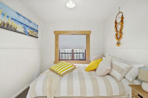 Aqua Beachfront! - Kalgoorlie Accommodation 21