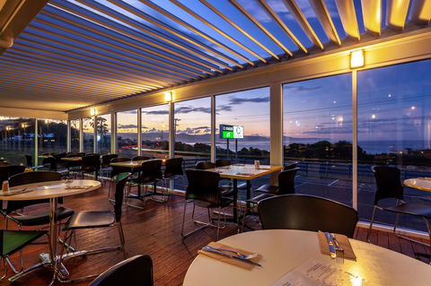Beachfront Bicheno - Kalgoorlie Accommodation 38