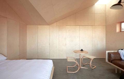 The Bae TAS - Kalgoorlie Accommodation 1