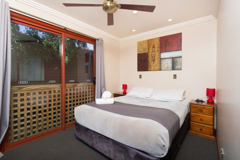 Tamar Valley Resort Grindelwald - Kalgoorlie Accommodation 9