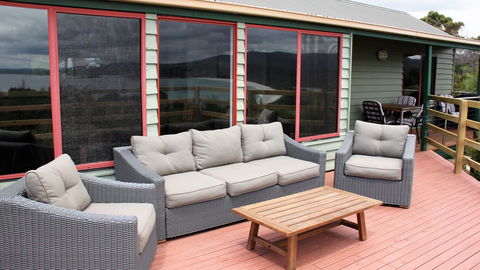 DOLPHIN LOOKOUT COTTAGE - Amazing Views Of The Bay Of Fires - Kalgoorlie Accommodation 7