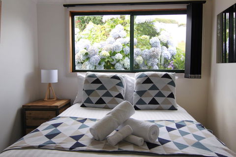 DOLPHIN LOOKOUT COTTAGE - Amazing Views Of The Bay Of Fires - Kalgoorlie Accommodation 6