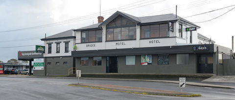 Bridge Hotel - Kalgoorlie Accommodation 0