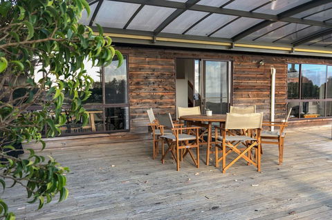 HIDDEN HAVEN Binalong Bay - Kalgoorlie Accommodation 1
