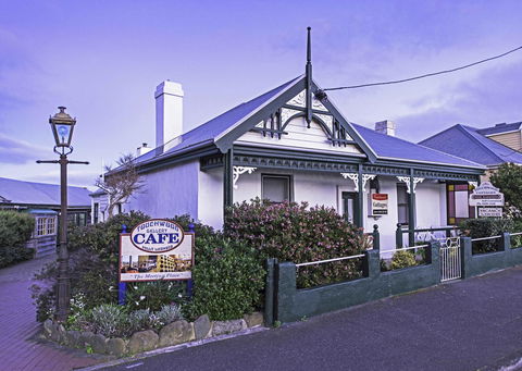 Touchwood Cottages - Kalgoorlie Accommodation 5