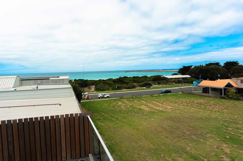 The Apollo - Kalgoorlie Accommodation 15