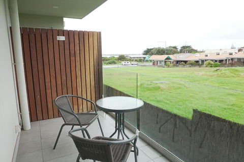 The Apollo - Kalgoorlie Accommodation 19