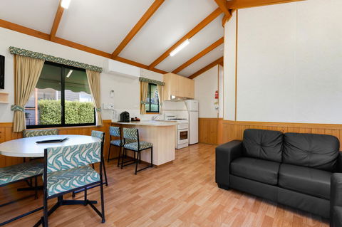 Bright Riverside Holiday Park - Kalgoorlie Accommodation 23