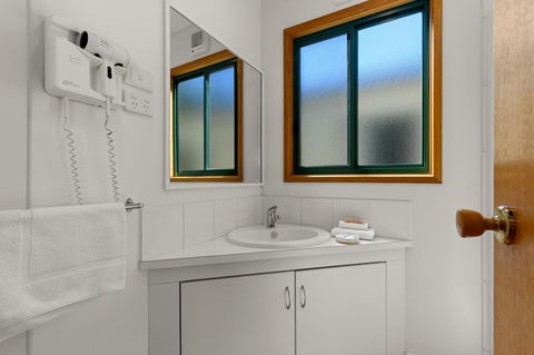 Bright Riverside Holiday Park - Kalgoorlie Accommodation 44