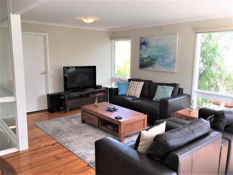 Kookas Retreat - Kalgoorlie Accommodation 4