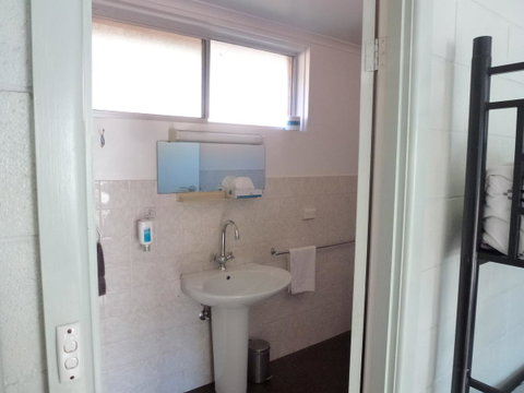 The Grampians Motel - Kalgoorlie Accommodation 36