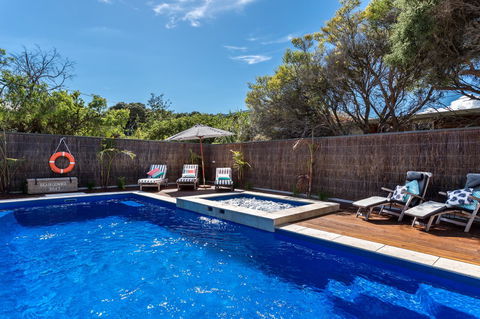 Front Beach House - Kalgoorlie Accommodation 6