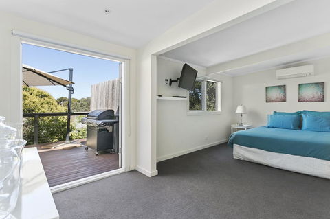 Front Beach House - Kalgoorlie Accommodation 17