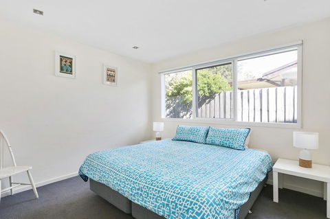 Front Beach House - Kalgoorlie Accommodation 20