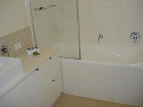 The Victoria Apartments - Kalgoorlie Accommodation 26