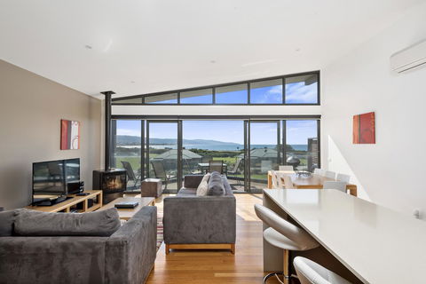 Apollo Bay Cottages - Kalgoorlie Accommodation 13