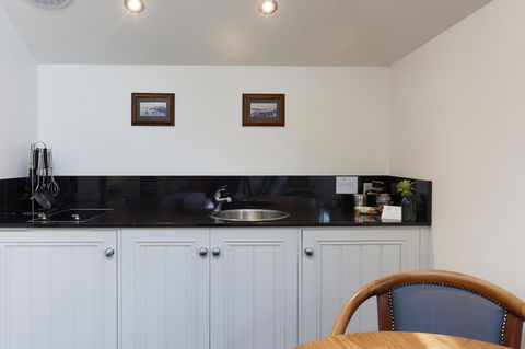 54 On Bank - Kalgoorlie Accommodation 20