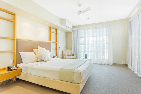 Deep Blue Hotel & Hot Springs - Kalgoorlie Accommodation 43