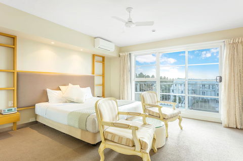 Deep Blue Hotel & Hot Springs - Kalgoorlie Accommodation 11