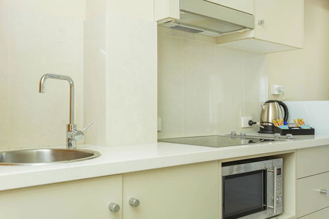 Deep Blue Hotel & Hot Springs - Kalgoorlie Accommodation 35