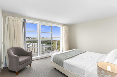 Deep Blue Hotel & Hot Springs - Kalgoorlie Accommodation 26