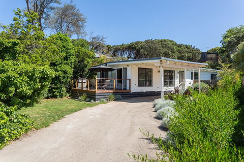 Blairgowrie Bella - Light Filled Home With Great Deck - Kalgoorlie Accommodation 11