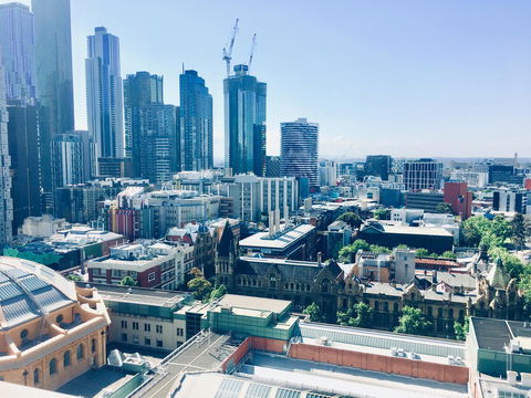 La Maison - Great View, Free Parking, Pool, Gym, Perfectly Located 2BR Apartment - Kalgoorlie Accommodation 27