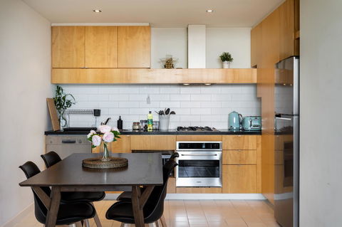 La Maison - Great View, Free Parking, Pool, Gym, Perfectly Located 2BR Apartment - Kalgoorlie Accommodation 14