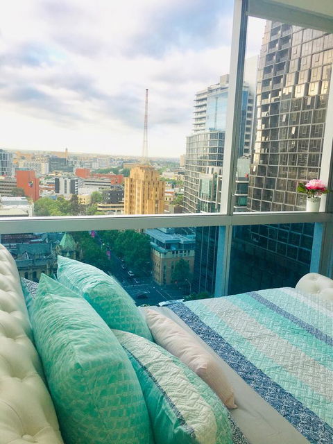 La Maison - Great View, Free Parking, Pool, Gym, Perfectly Located 2BR Apartment - Kalgoorlie Accommodation 19