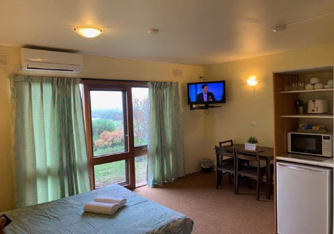 Mountain Creek Motel Bar & Restaurant - Kalgoorlie Accommodation 35