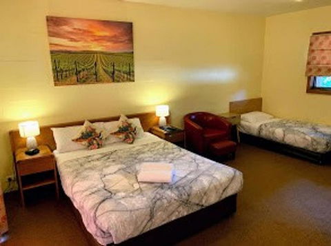 Mountain Creek Motel Bar & Restaurant - Kalgoorlie Accommodation 27