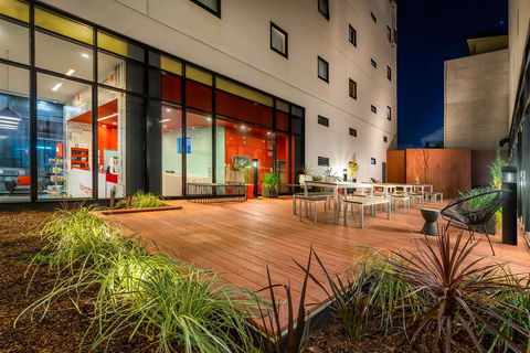 Essence Hotel Carlton - Kalgoorlie Accommodation 28