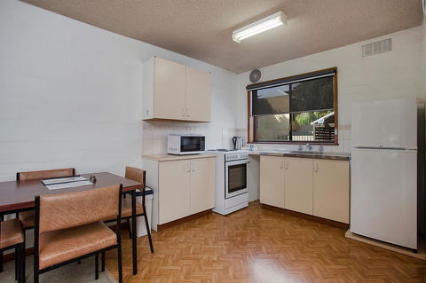 Eastern Beach Holiday Units - Kalgoorlie Accommodation 3