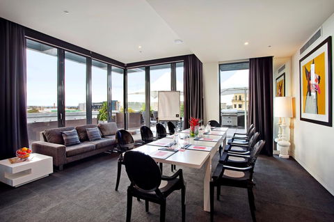 The Cullen Melbourne - Art Series - Kalgoorlie Accommodation 21