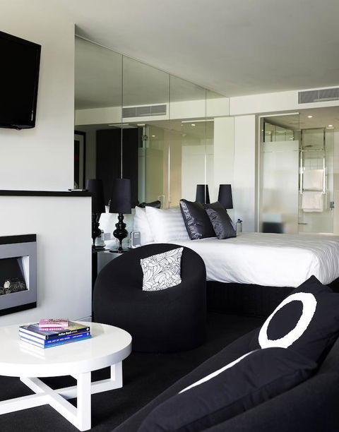 The Cullen Melbourne - Art Series - Kalgoorlie Accommodation 26