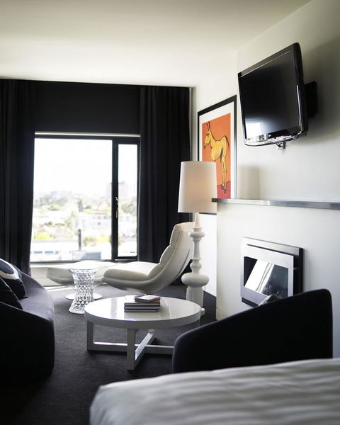 The Cullen Melbourne - Art Series - Kalgoorlie Accommodation 13