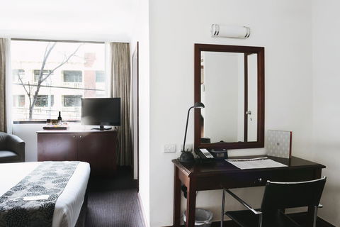 Crowne Plaza Melbourne Carlton, An IHG Hotel - Kalgoorlie Accommodation 3