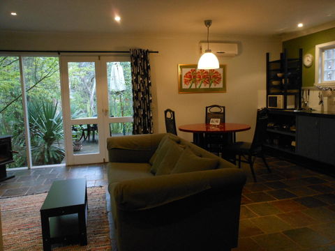 Merrimeet Cottages - Kalgoorlie Accommodation 12