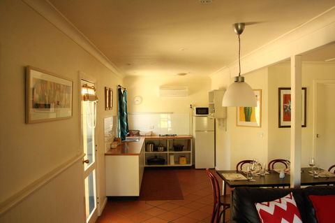 Merrimeet Cottages - Kalgoorlie Accommodation 28