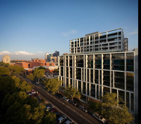 The Eminence Apartments By CLLIX - Kalgoorlie Accommodation 23