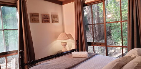Day Dream Cottage - Kalgoorlie Accommodation 3
