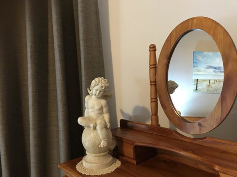 Day Dream Cottage - Kalgoorlie Accommodation 14