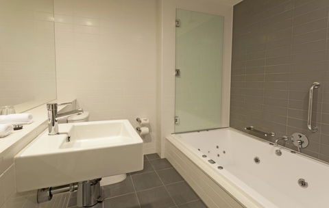Causeway 353 Hotel - Kalgoorlie Accommodation 9